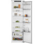 Встраиваемый однокамерный холодильник Hotpoint HBDR 18I