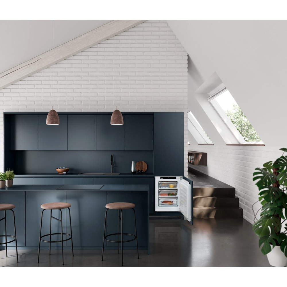 Встраиваемый LIEBHERR 001