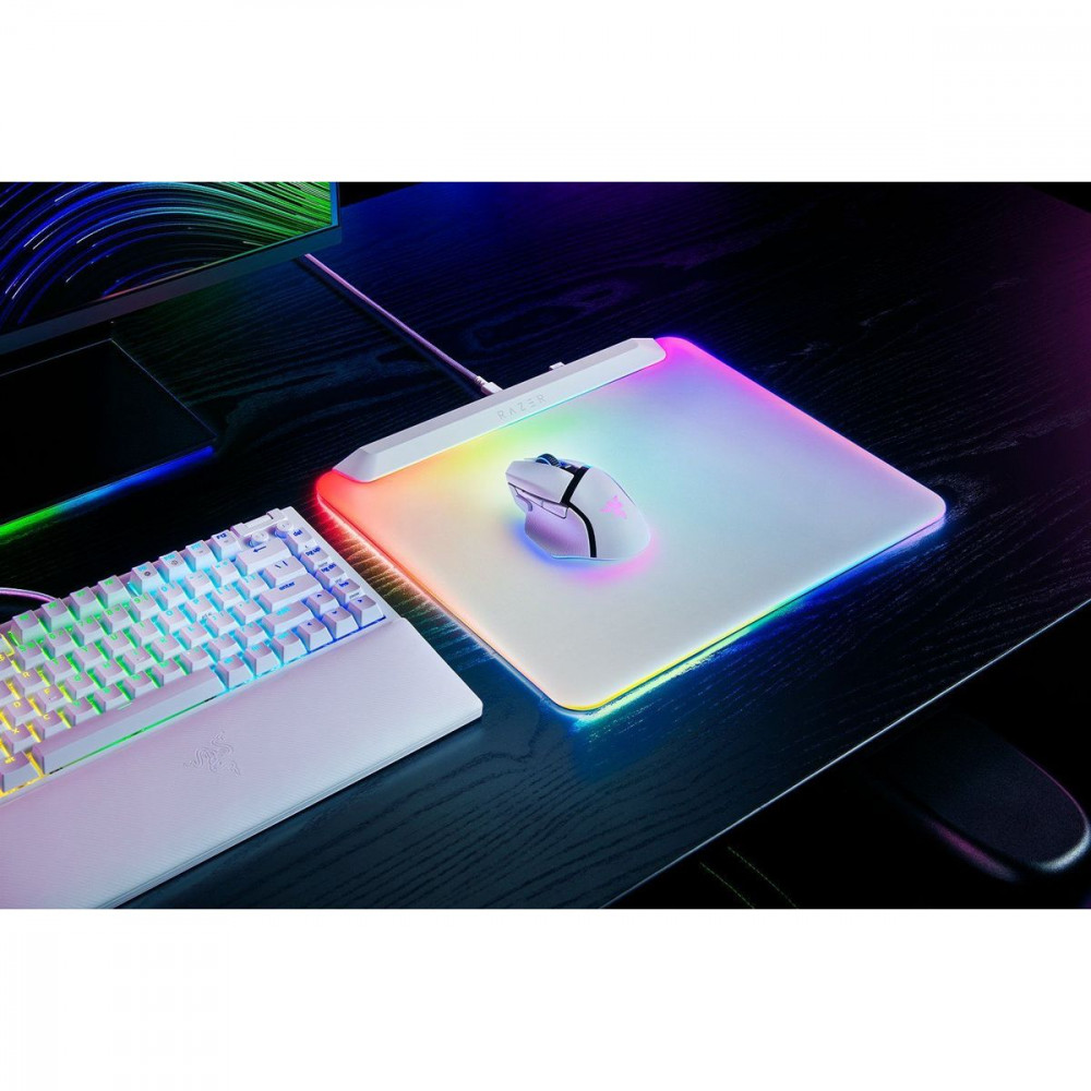 Игровой коврик для мыши Firefly V2 Pro - White Razer Firefly V2 Pro - White RZ02-04920200-R3M1