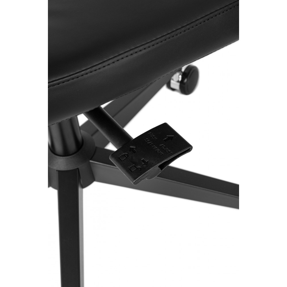 Кресло руководителя премиум класса College CLG-629 LTU-A Black